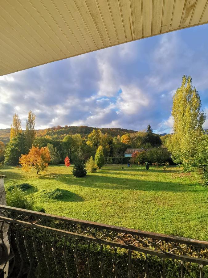 Au Pays D'Olmes Apartment Lavelanet Exterior photo